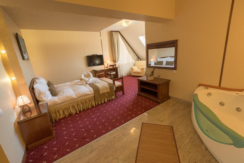 Edelweiss Poiana Hotels Poiana Brasov Exteriör bild